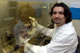 Andrea Ventura, an MIT postdoctoral associate, works in the lab at the Center for Cancer Research. He and his colleagues have shown that by reactivating a certain gene, cancerous tumors in mice can be drastically reduced in size.