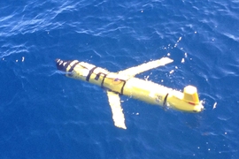 A Slocum glider, used by the MIT team, navigates underwater.