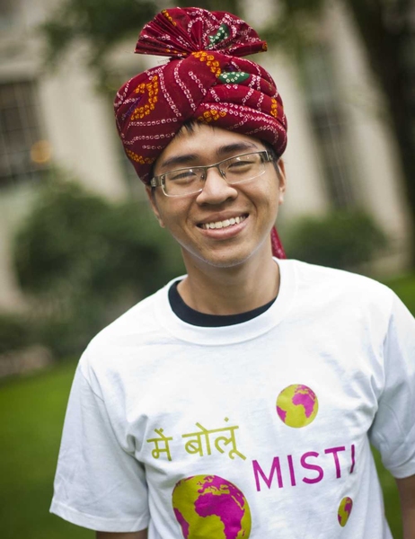 Minh Tue, a sophomore in the Department of Electrical Engineering and Computer Science, spent time in India through MISTI.