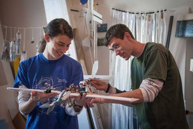 Siblings and electrical engineering and computer science graduate students Andrew and Jennifer Barry.