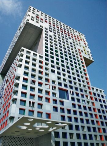 Among the many MIT buildings getting lighting upgrades is Simmons Hall (Building W79), an on-campus residence that houses 344 undergraduate students.