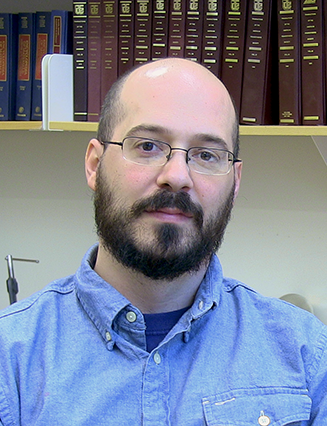DMSE Lecturer Michael J. Tarkanian runs the Forge and Foundry programs.