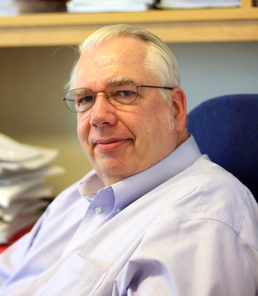 Charles Forsberg, NSE research scientist and executive director of the MIT Nuclear Fuel Cycle Project, has won the ANS Seaborg Medal.