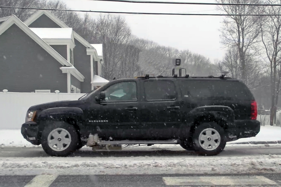A localizing ground-penetrating radar system mounted beneath this SUV demonstrated centimeter-level localization on snow-covered roads during daytime and nighttime snowstorms.