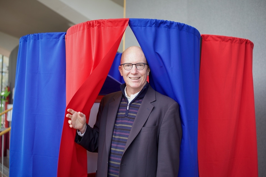 Charles Stewart III, the Kenan Sahin Distinguished Professor of Political Science, found that in a number of states where voters experienced some of the longest waiting times in the 2012 presidential election — including South Carolina, Virginia, and Maryland — there was notable improvement in 2016.