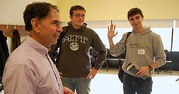 Skoltech President Edward F. Crawley, Ford Professor of Engineering at MIT, meets with students.