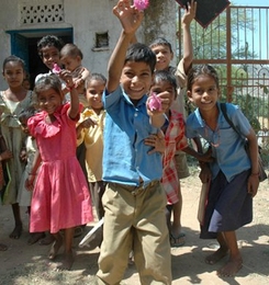 Children participating in a J-PAL education project in India.