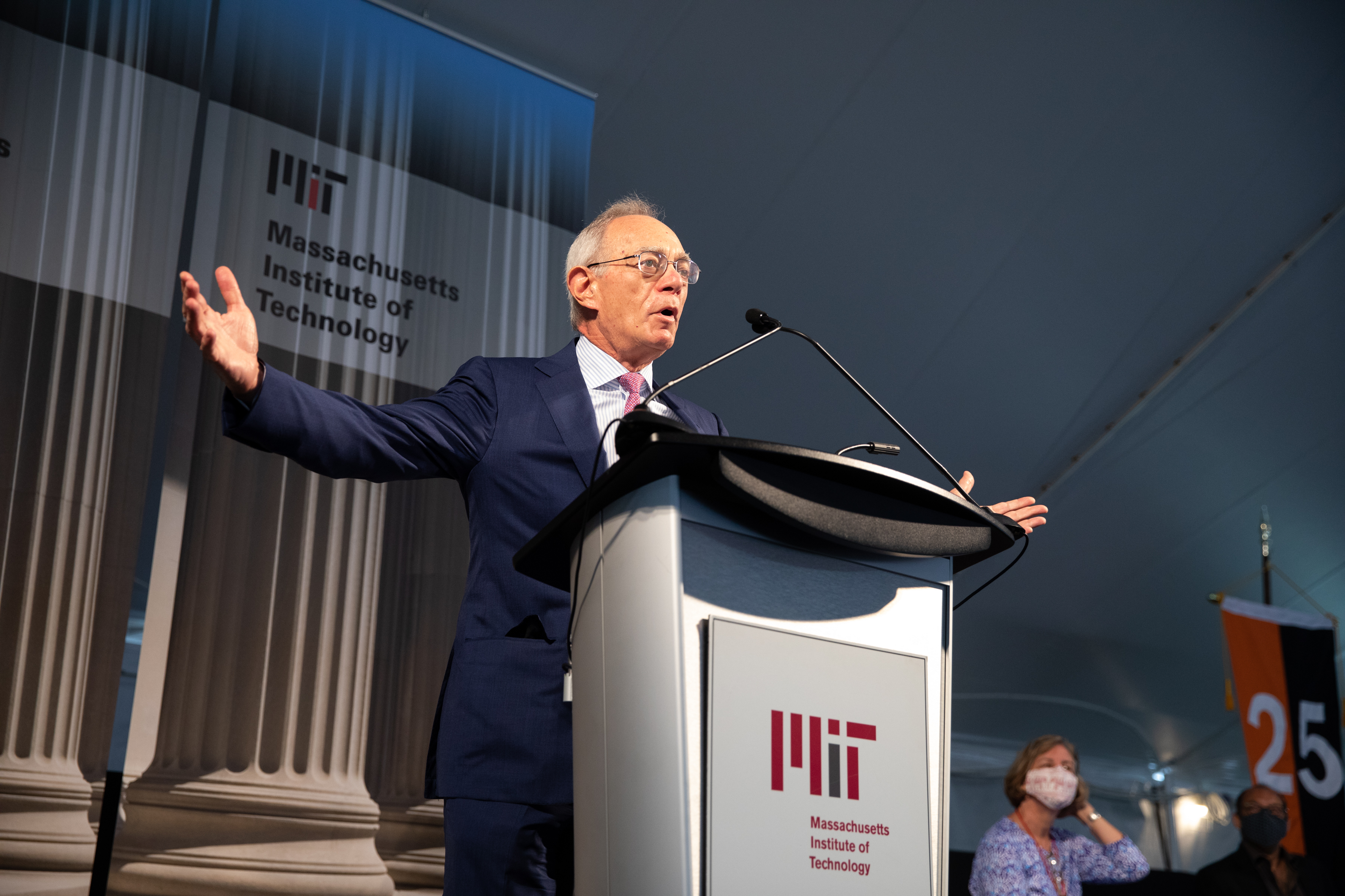 MIT announces plans for presidential search