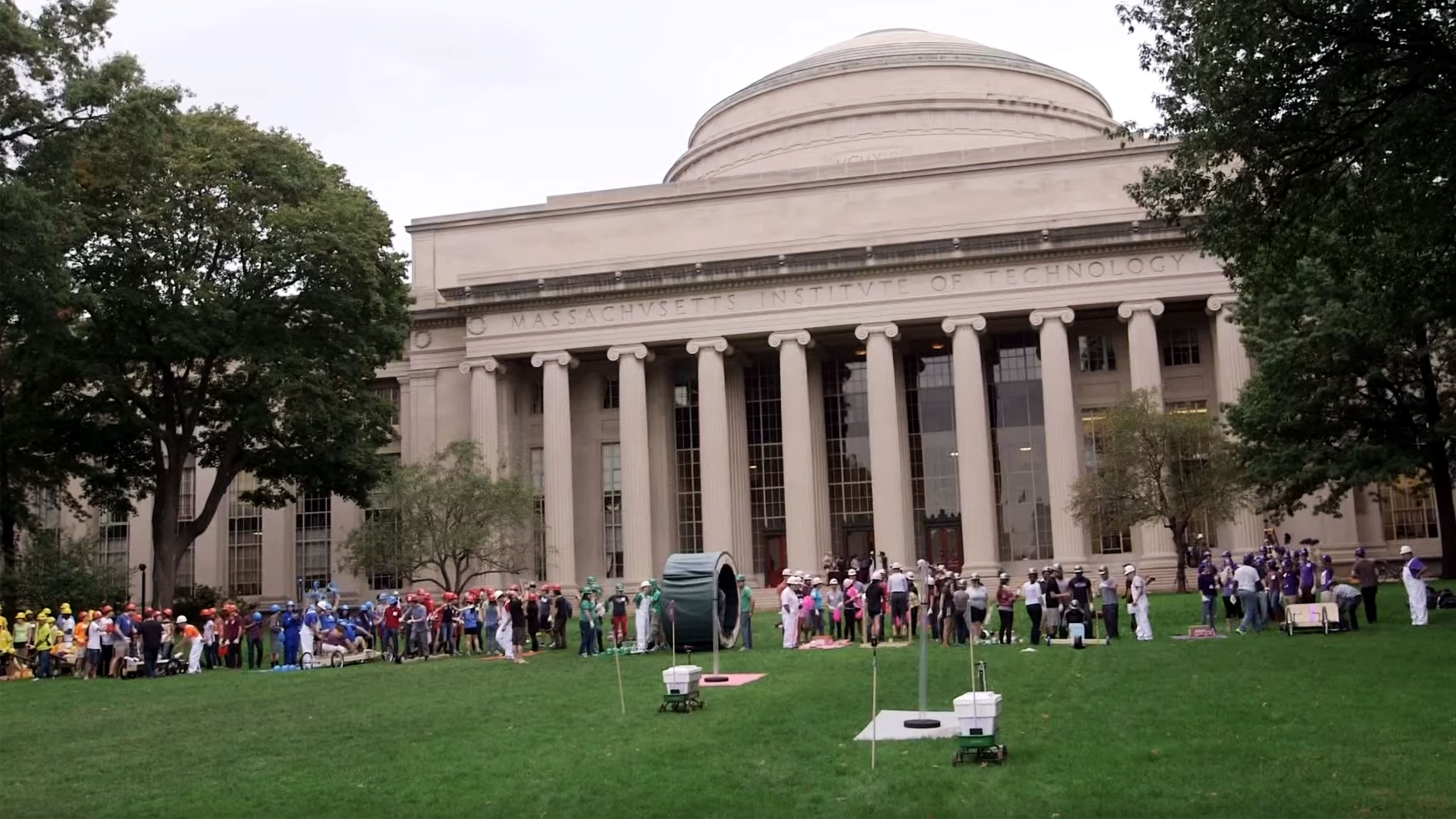 Students on Killian Court