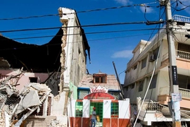 Damage to several buildings in Haiti after the earthquake on Jan. 12.