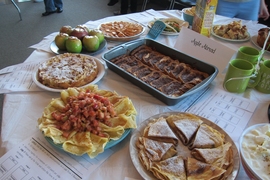 Burton Conner residents were welcomed into the Porter Room to sample the Apple Bake submissions in categories of: Apple Drinks, Apple Breakfast, Apple Art, Apple Crisp/Cobbler/Pie, Apple Dessert, Apple Abroad, Appletizer (Meat), Appletizer (Vegetarian), Most Creative and Best Overall.