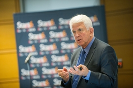 Robert Metcalfe '68 gave a talk during StartMIT.