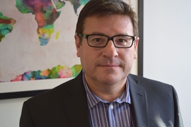 David Niño's popular online course, “Leadership and Innovation for Technology Professionals,” is the first of many that will be offered in Spanish.