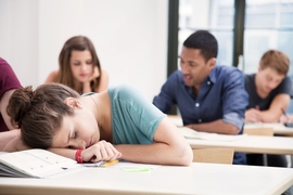 Even relatively small differences in the duration, timing, and consistency of students' sleep may have significant effects on course test results, a new MIT study shows. 