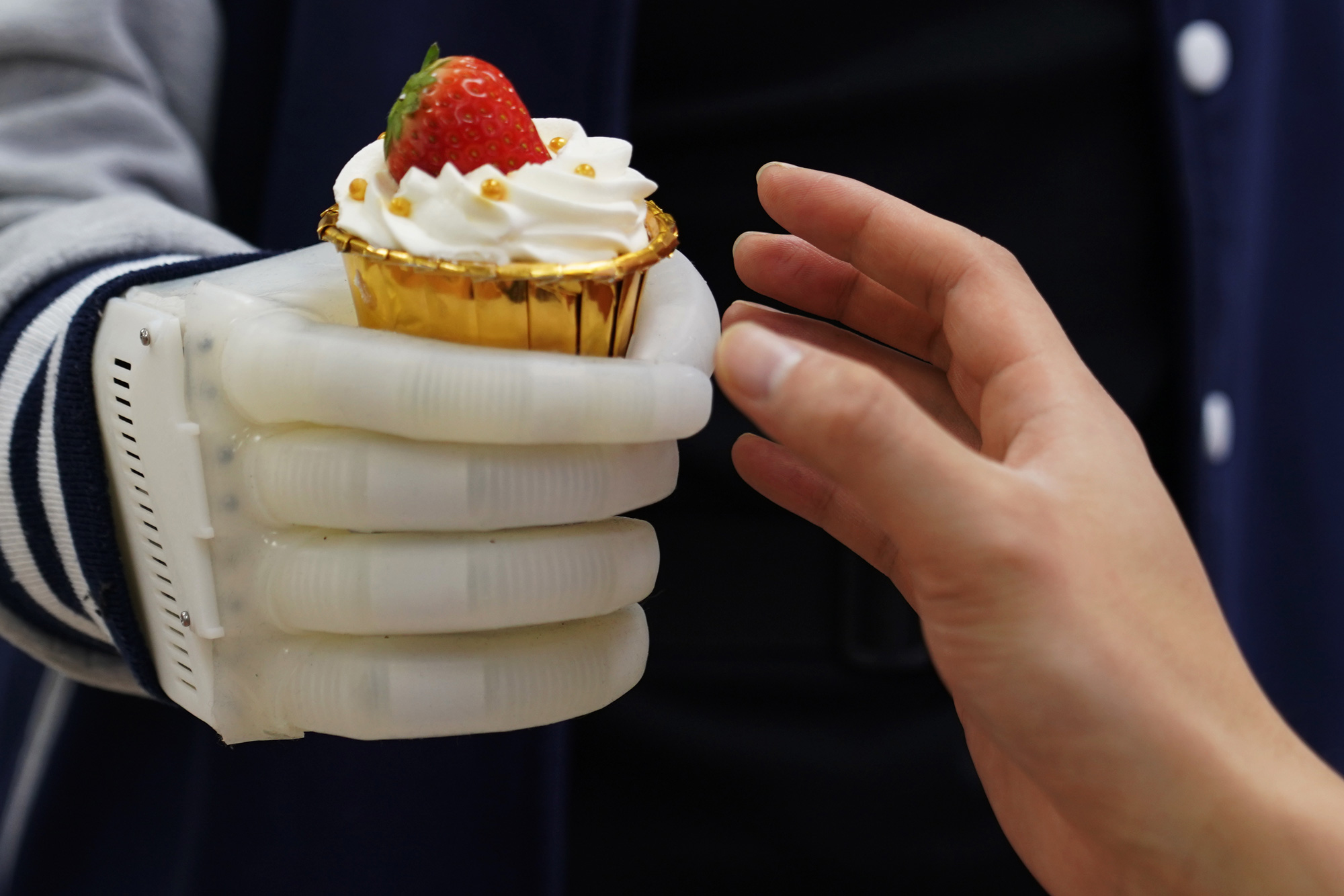 Inflatable robotic hand gives amputees real-time tactile control | MIT News