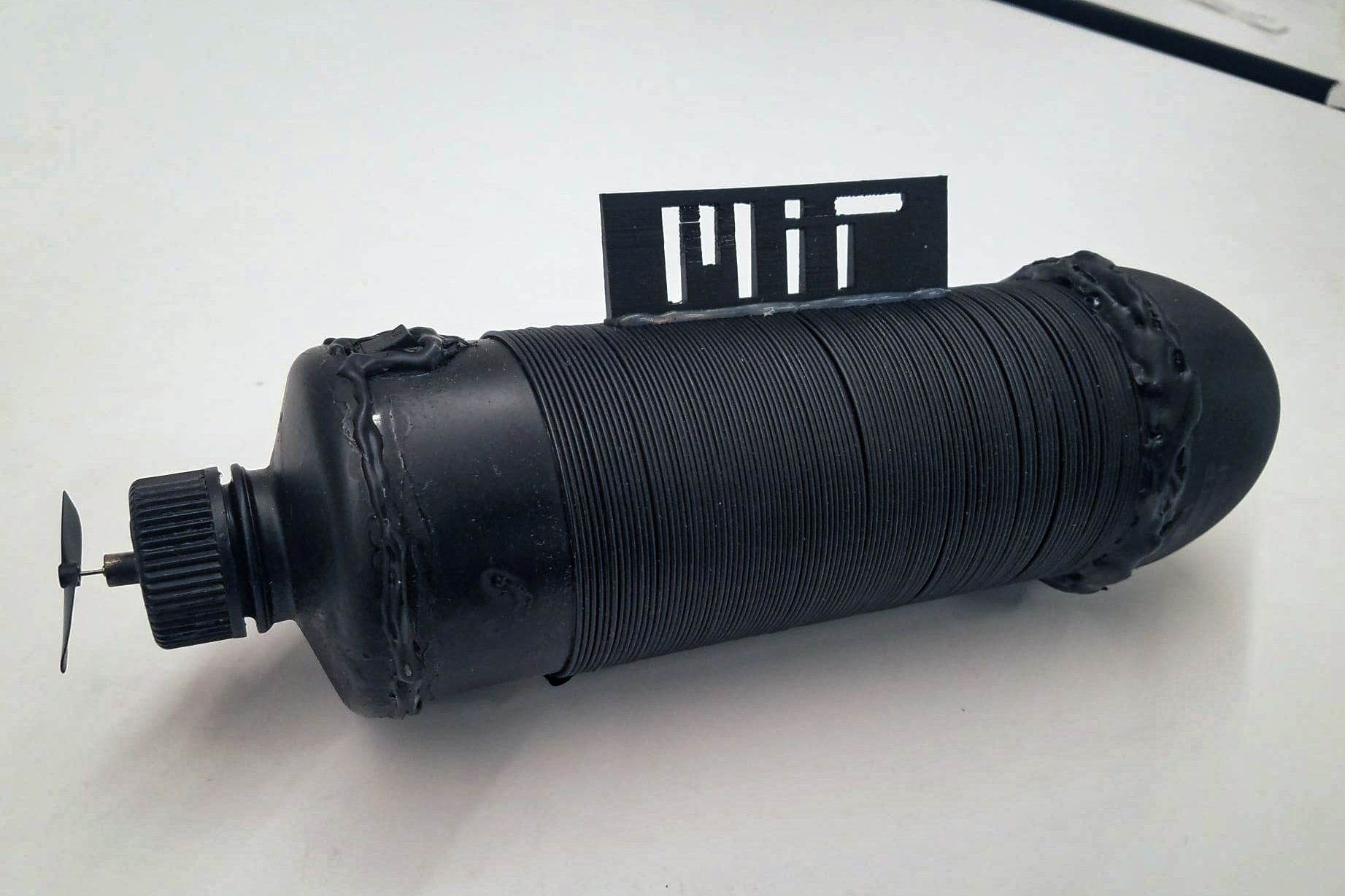 MIT engineers produce the world’s longest flexible fiber battery