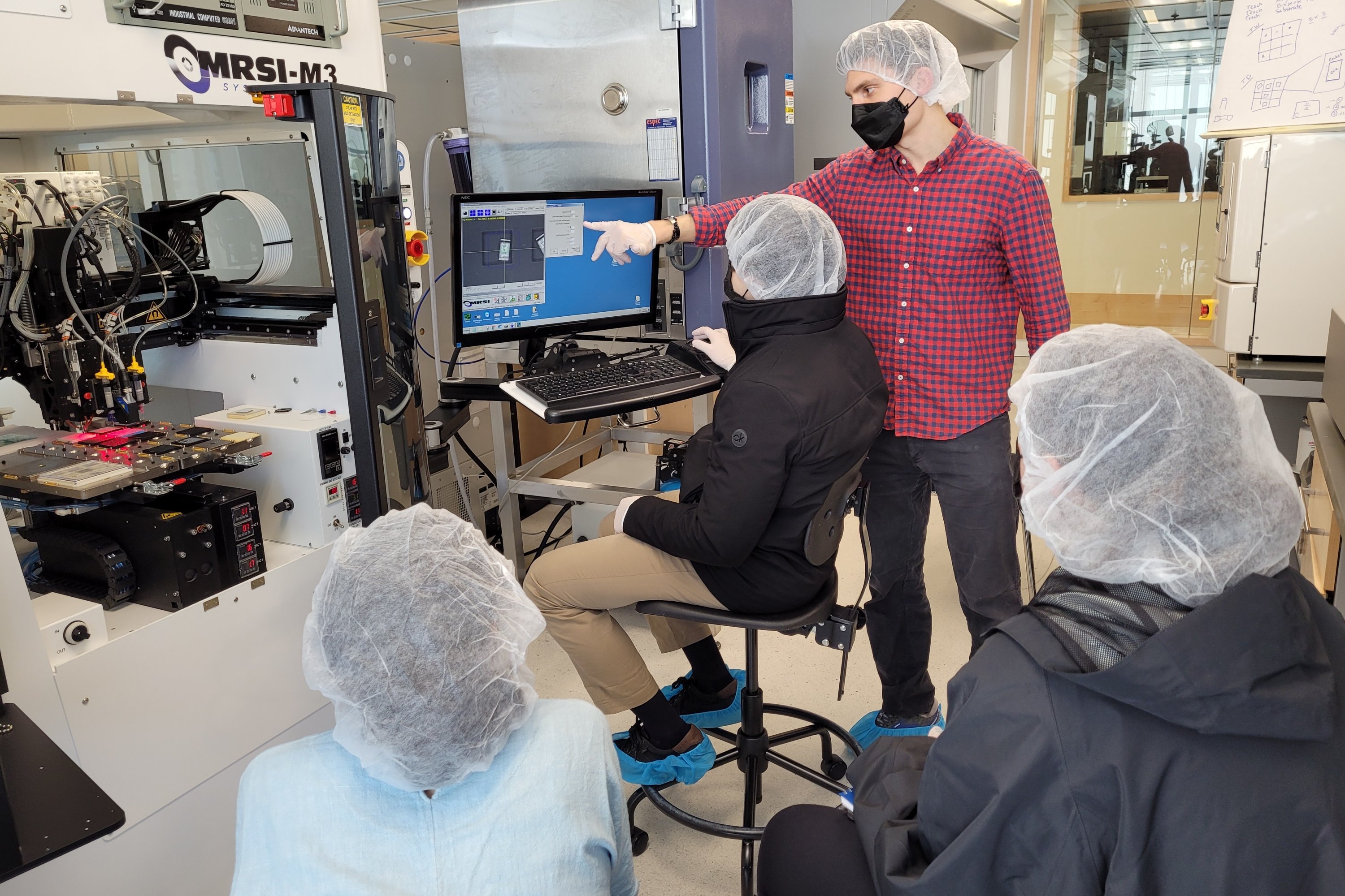 Providing hands-on photonics education across Massachusetts