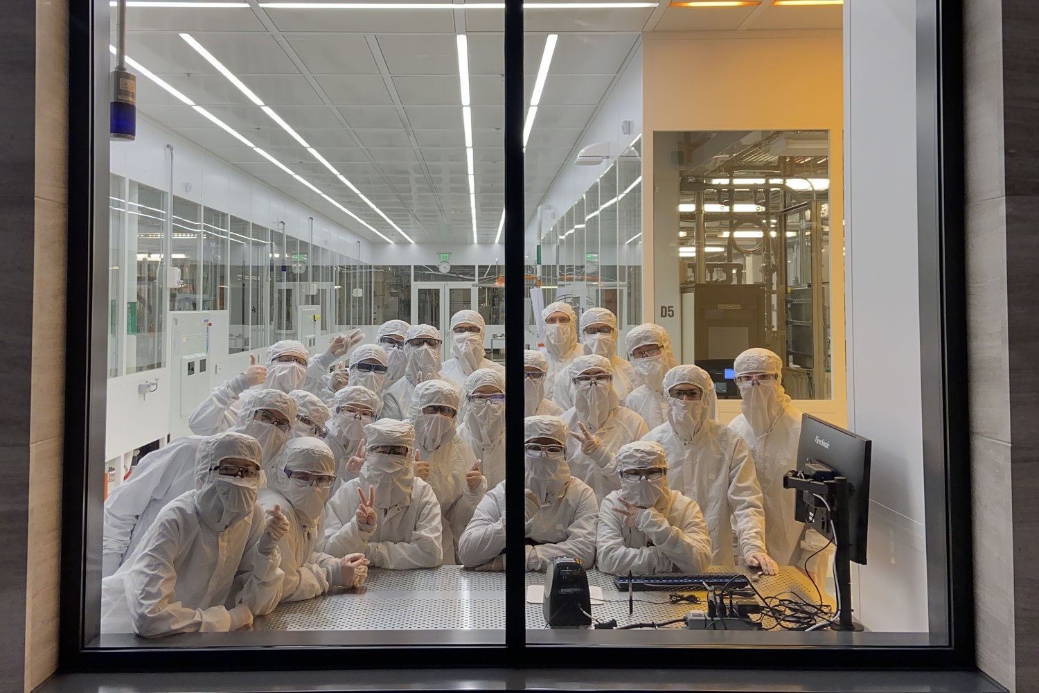 All the possibilities of the cleanroom