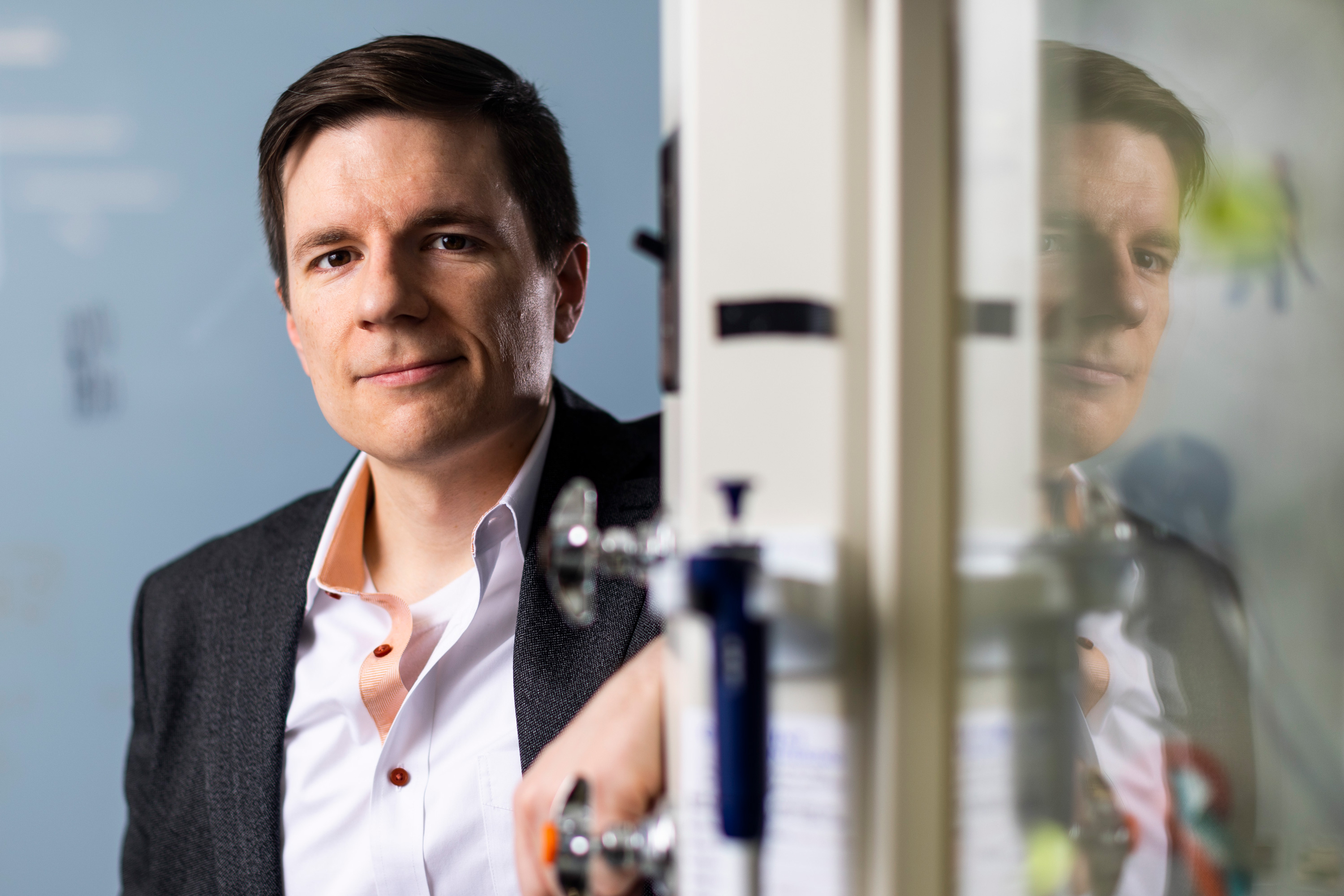 Making nanoparticle building blocks for new materials