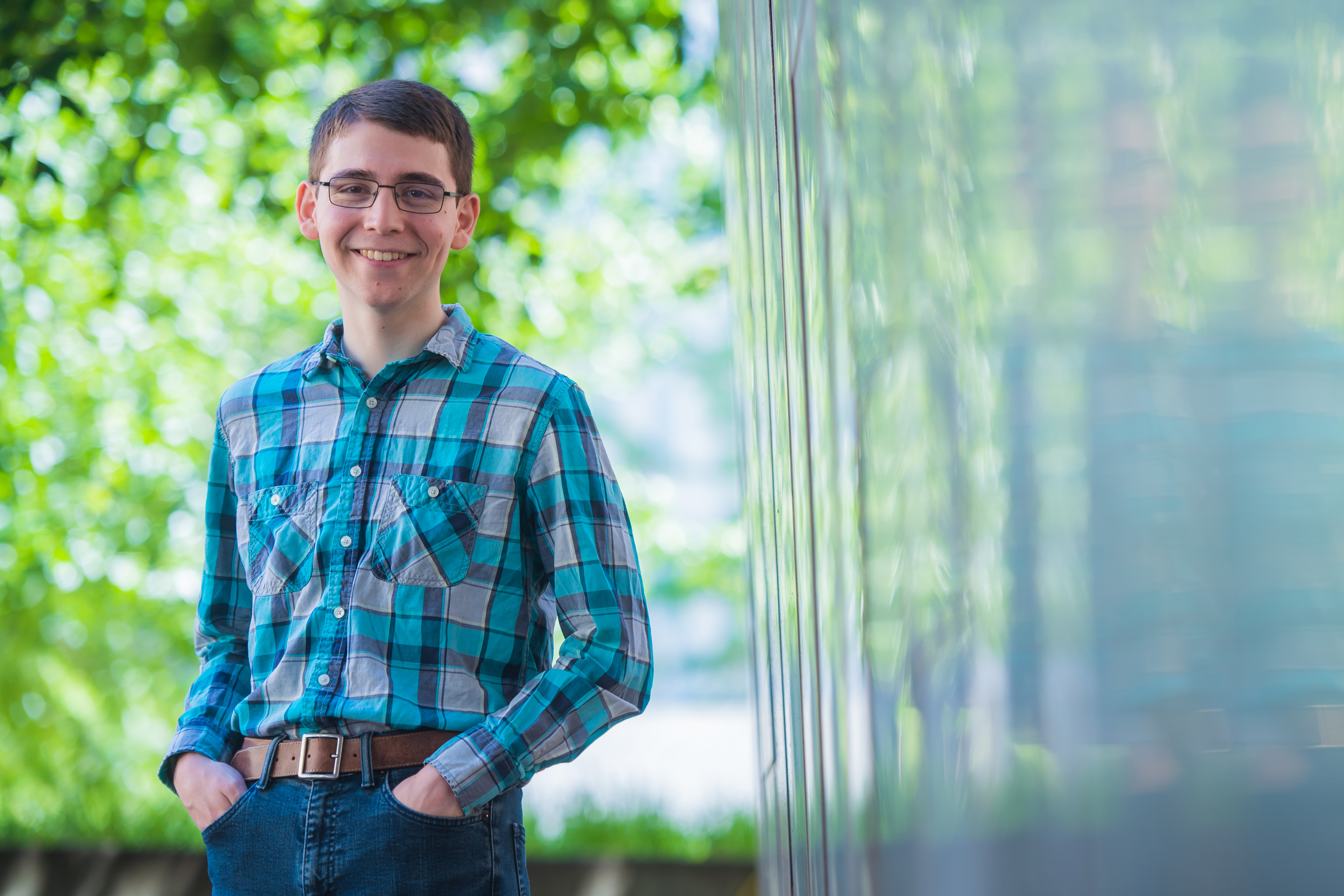 A second-year doctoral student in electrical engineering and computer science and affiliate of the Computer Science and Artificial Intelligence Laboratory (CSAIL), Sussman channels the energy he feels at MIT into his graduate research, which focuses on building better computer networks.