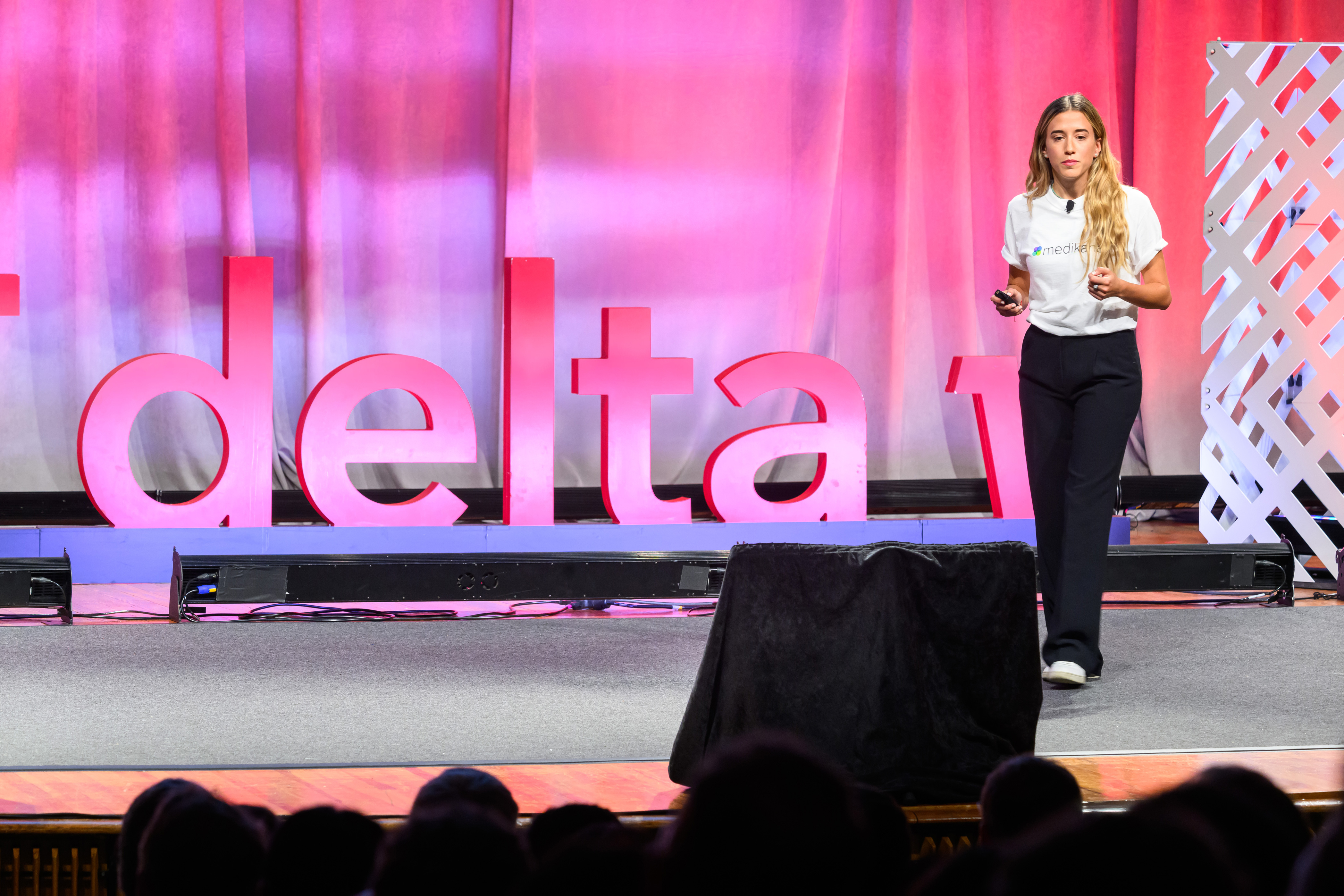 Demo Day 2024, the capstone event for MIT’s delta v accelerator, gave students a chance to celebrate startup milestones they achieved over the summer. This year’s cohort featured 23 teams and 68 students. One team is Medikana, which is streamlining the process of commercializing medical devices around the world.