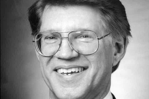 Professor Emeritus John Vander Sande, microscopist, entrepreneur, and admired mentor, dies at 80