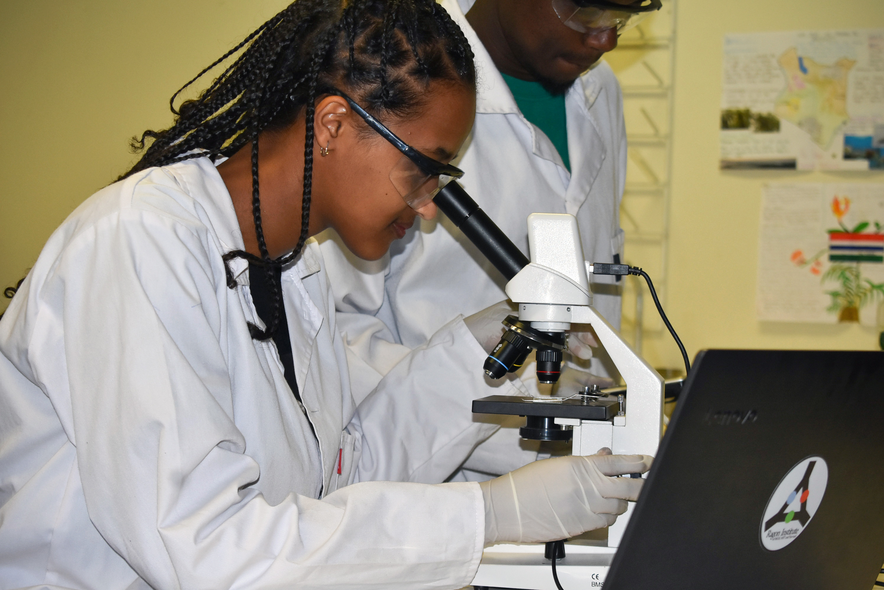 The Future African Scientist organization is seeking to bolster scientific learning opportunities for African youth. To date, more than 100 students and young professionals have gone through FAS programming.