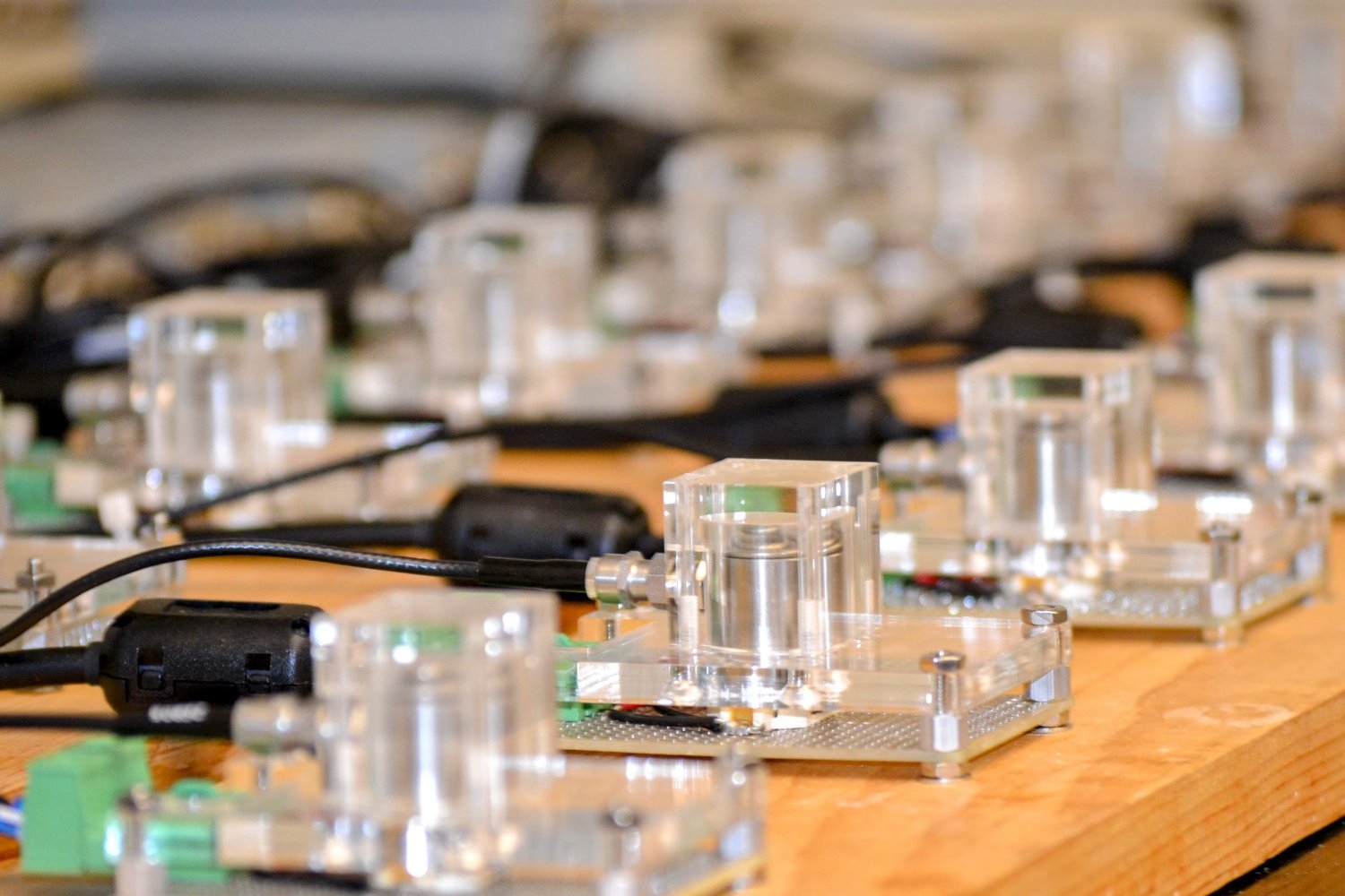Decoding the sounds of battery formation and degradation