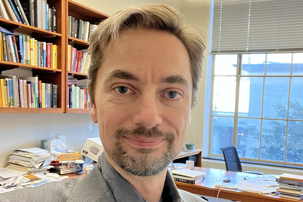 Laurent Demanet appointed co-director of MIT Center for Computational Science and Engineering