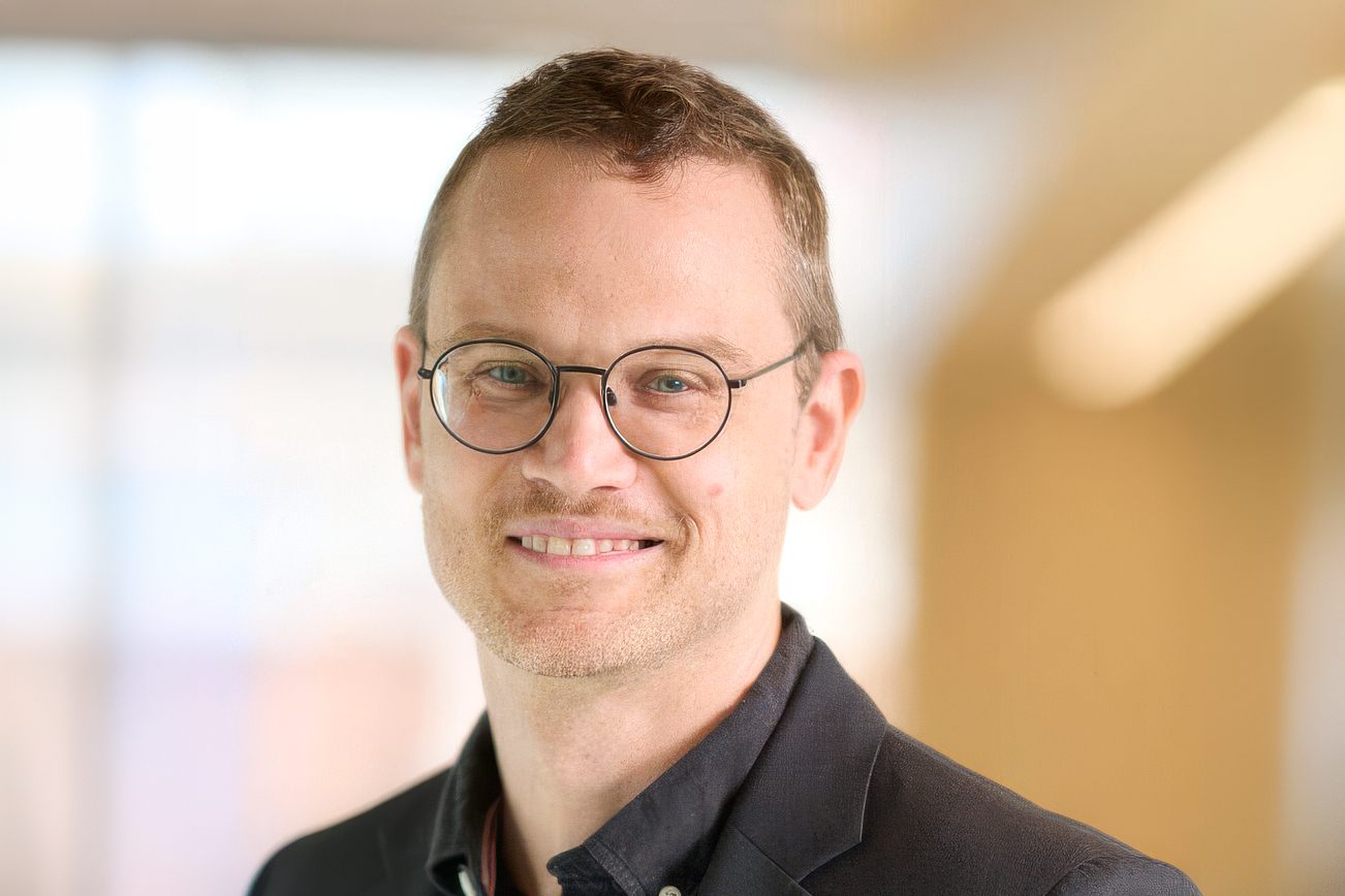 Q&A: How AI came to model the “messy” human mind