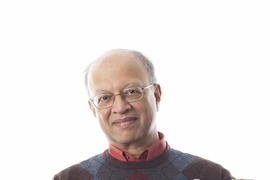 Dr. Ashok Gadgil, winner of the 2012 $100,000 Lemelson-MIT Award for Global Innovation.