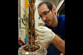 A new tabletop particle detector (shown here) is able to identify single electrons in a radioactive gas. 