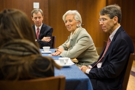 Lagarde praised MIT as a place that values “intellectual honesty and openness and relentless curiosity.” 