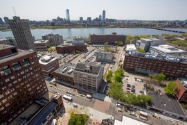 In the next few years, visitors to Kendall Square will find a new and revitalized streetscape, featuring a whirlwind of daytime and evening opportunities for dining, shopping, living, and recreation.