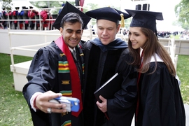 Actor, filmmaker, and MIT Commencement guest speaker Matt Damon took a photo with members of the Class of 2016.