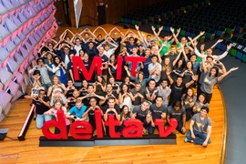 Every summer, the MIT delta v accelerator provides a cohort of student startups with the wherewithal to launch, including office and lab space, mentorship, and funding. At the 2017 Demo Day event on Sept. 9, the entrepreneurs pitched their business ideas to the MIT community, investors, and business leaders.
