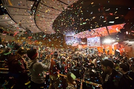 More than 1,000 people packed MIT’s Kresge Auditorium for the 2.009 final product presentations, a major fall-semester event known not only for innovative products presented by students, but also for non-stop fun, music, and confetti.
