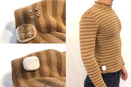 The conformable garment ensures robust sensor-to-skin contact while keeping the clothing comfortable. A detachable wireless module allows you to easily charge and wash the garment.