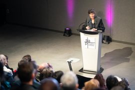 Liz Diller speaks at a podium.