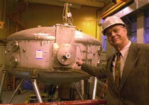 Miklos Porkolab, director of MIT's Plasma Science and Fusion Center, stands next to the center's Levitated Dipole Experiment. Porkolab discussed the future of fusion energy at the AAAS meeting held in Boston Feb. 14-19.