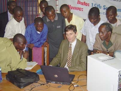Professor Jesus del Alamo demonstrates the iLab to staff and students at Obafemi Awolowo University in Ile-Ife, Nigeria, in April 2004.