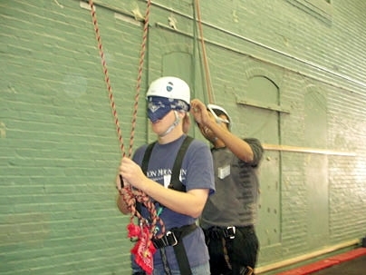 MIT Sloan students took on trust-building exercises with one another and confidence-building tasks, including a ropes course, during Innovation Period.