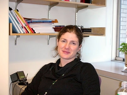 Melissa Mazmanian is researching how BlackBerry users balance the efficiency and lifestyle effects of their gadgets.