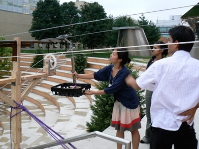 A team from the International Development Design Summit at MIT created a cable-car-like ropeway to transport goods uphill.