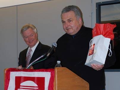 MIT Sloan Jamieson Award winner Roberto Fernandez.