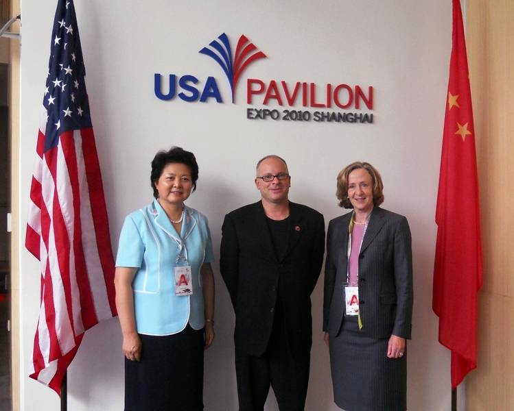 From left, Madame Ma Dexiu, chairperson of Shanghai Jiao Tong University, Martin Alintuck, president and CEO of the USA National Pavilion, and President Susan Hockfield pose on Wednesday, June 23, at the Shanghai Expo.