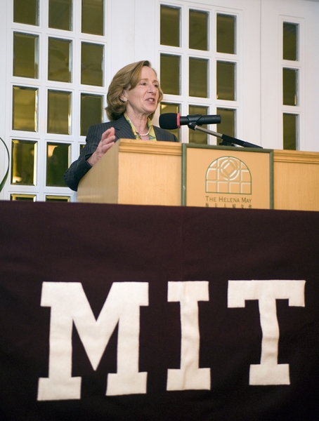President Hockfield discusses MIT's initiatives in Greater China during remarks to the MIT Club of Hong Kong on Thursday, June 24.