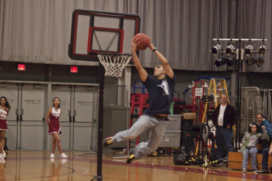 A slam-dunk contest allowed anyone in the audience to participate.