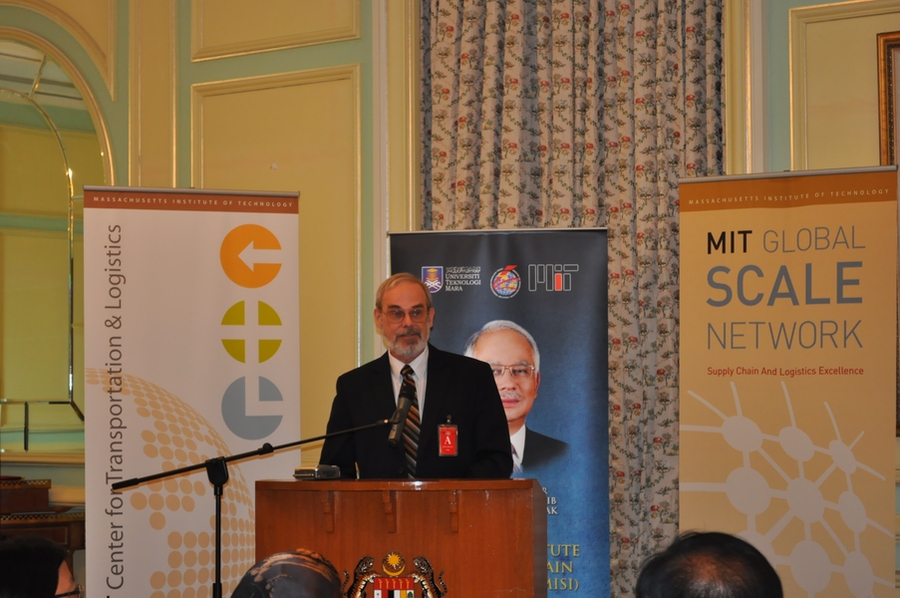 MIT Chancellor Eric Grimson