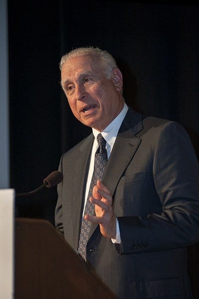 Arthur Gelb presents the talk, 'Another Revolution: Engineering Systems at MIT.'